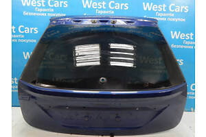 Б/в Кришка багажника хетчбек синя зі склом на Ford Focus. Купуй найкраще! 2008-2011