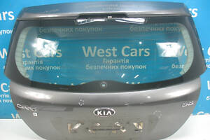 Б/в Кришка багажника сіра з склом (хетчбек) на Kia Ceed 2009-2012