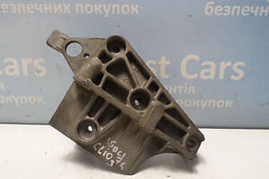 Б/в Кронштейн двигуна 1.5DCi на Renault Scenic 2005-2012