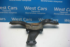 Б/в Кронштейн КПП на Subaru Legacy 2003-2009