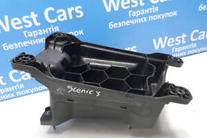 Б/в Кронштейн куліси на Renault Scenic 2008-2014