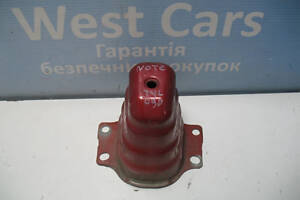 Б/в Кронштейн підсилювача заднього бампера на Nissan Note 2006-2013