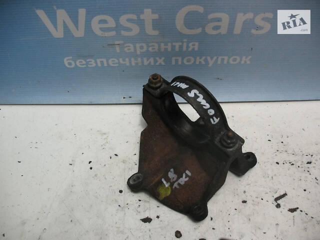 Б/в Кронштейн промвала 1.8TDCi на Ford Focus 1998-2004