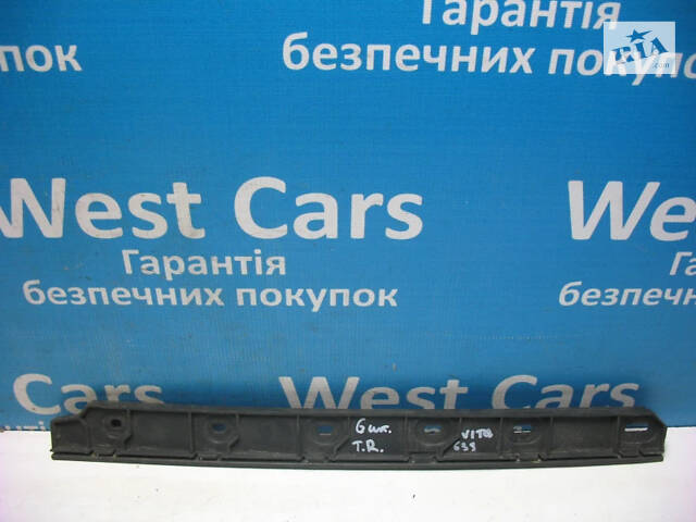 Б/в Кронштейн заднього бампера правий 639 W639 на Mercedes-Benz Vito 2003-2010