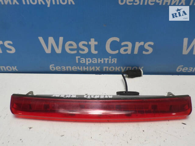 Б/в Ліхтар стоп кришки багажника універсал на Toyota Avensis 2003-2008