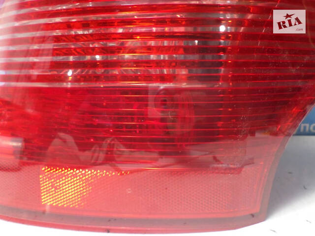 Б/в Ліхтар задній правий універсал на Peugeot 407 2004-2006 - Фото 3