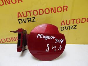 Б/в Лючок паливного баку червоний на Peugeot 307 2001-2008