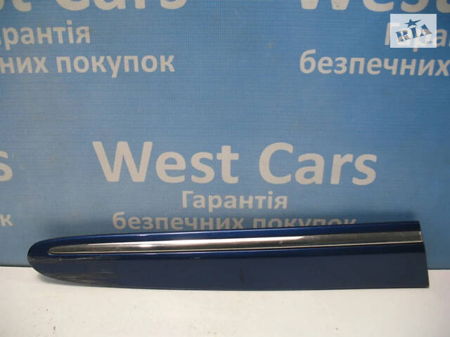 Б/в Молдинг кузова бічний правий синій на Mercedes-Benz CLK-Class 2002-2008