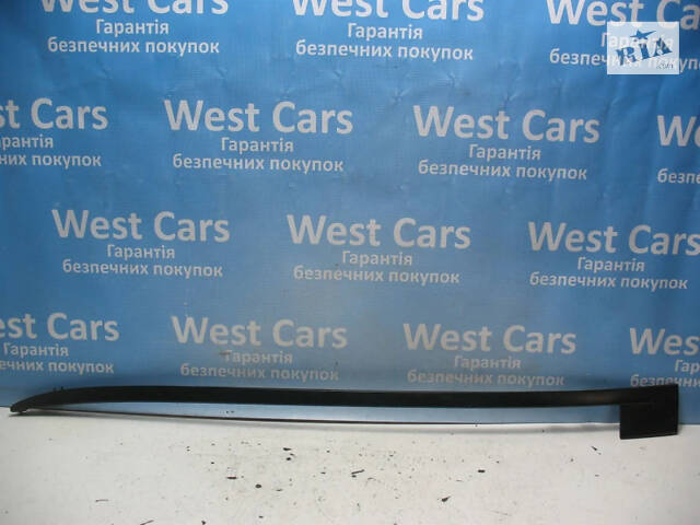 Б/в Молдинг лобового скла правий на Honda CR-V 2007-2012