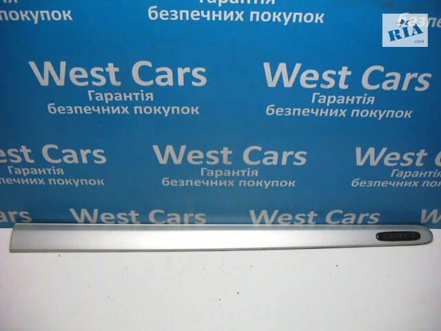 Б/в Молдинг передніх правих дверей 639 W639 на Mercedes-Benz Vito. Гарантія якості! 2003-2013