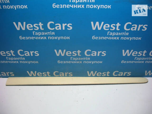 Б/в Молдинг передніх правих дверей 639 W639 на Mercedes-Benz Vito. Купуй найкраще! 2003-2013