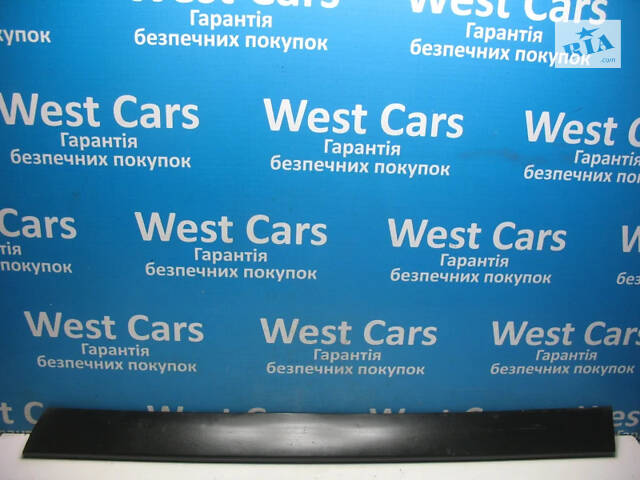 Б/в Молдинг передніх правих дверей на Volkswagen Passat 1996-2005