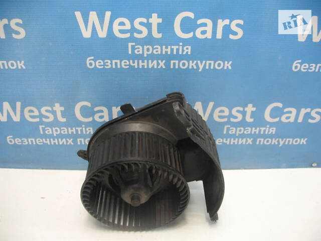 Б/в Моторчик обігрівача на Renault Scenic 2003-2009