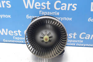 Б/в Моторчик обігрівача на Toyota Camry 2006-2011