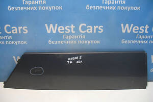 Б/в Накладка крила задня права на Mazda 5 2005-2010