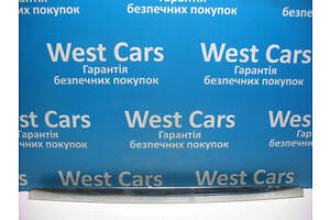 Б/в Накладка кришки багажника (панель підсвічування номера) на Mercedes-Benz Viano. Гарантія якості! 2003-2013