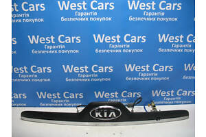 Б/в Накладка кришки багажника чорна з хромом на Kia Sportage. Вибір №1! 2004-2010