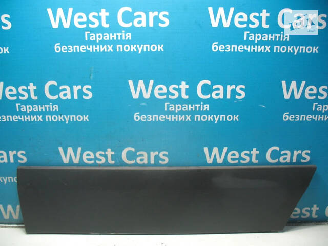 Б/в Накладка передньої правої двері на Mercedes-Benz Sprinter. Вибір №1! 2006-2018