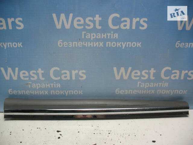 Б/в Накладка порога передня права на Mercedes-Benz CLS-Class 2004-2010