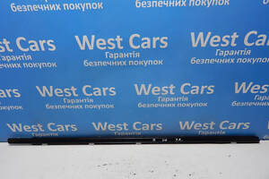 Б/в Накладка скла передніх правих дверей на Nissan Qashqai 2006-2013