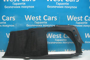 Б/в Обшивка багажника права на Audi A8 2003-2007