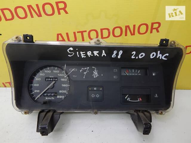 Б/в Панель приладів  Sierra 2.0 ONC на Ford Sierra 1988-