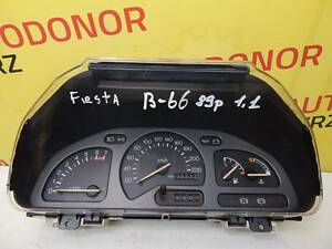Б/в Панель приладів кілометри 1.1B на Ford Fiesta 1989-1994