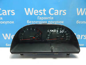 Б/в Панель приладів на Toyota Camry 2001-2006