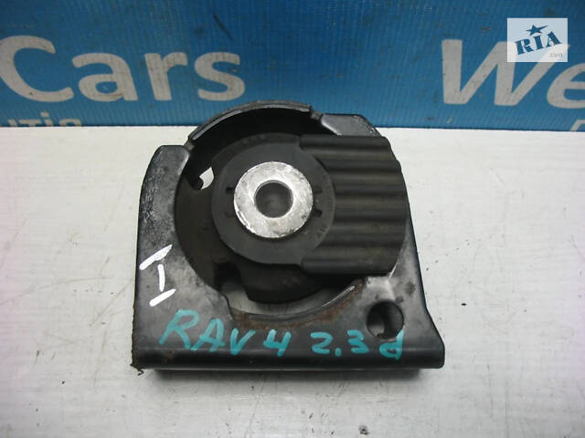 Б/в Передня подушка двигуна на 2.2 дизель на Toyota Rav 4 2006-2012