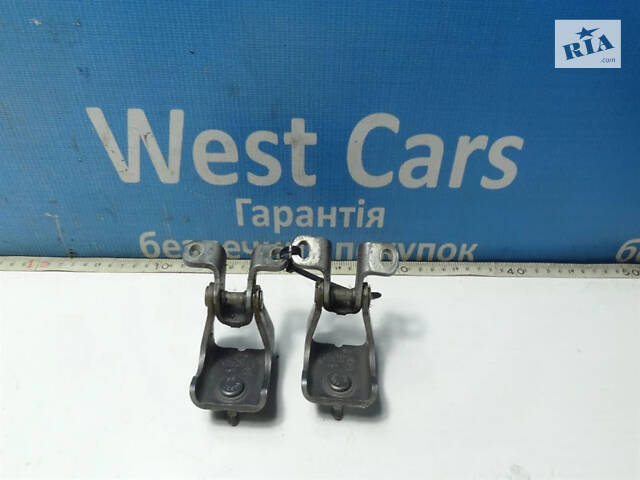 Б/в Петлі кришки багажника хетчбек (комплект) на Volkswagen Golf VI 2008-2012