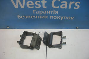 Б/в Петлі кришки багажника комплект на Nissan Qashqai 2007-2013