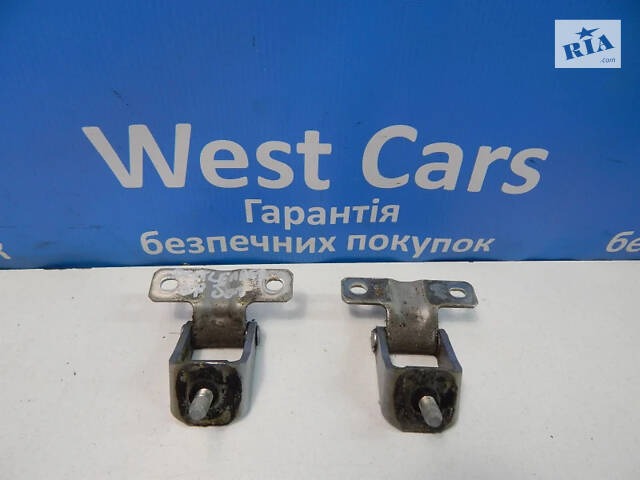 Б/в Петлі кришки багажника на Mitsubishi Outlander XL 2006-2012