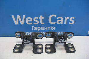 Б/в Петлі кришки багажника на Toyota Rav 4 2006-2012