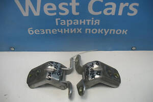 Б/в Петлі передніх правих дверей (комплект) на Nissan X-Trail 2001-2007