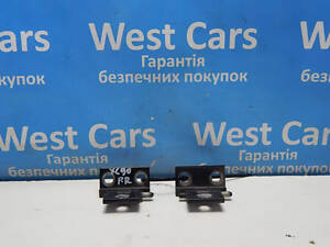 Б/в Петлі передніх правих дверей комплект на Volvo XC90 2002-2014