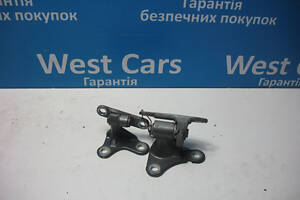 Б/в Петлі задніх правих дверей пара на Mitsubishi Colt 2004-2008