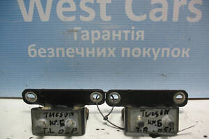 Б/в Петля кришки багажника комплект на Hyundai Tucson 2004-2010
