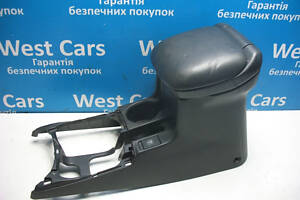 Б/в Підлокітник шкіряний на Suzuki Grand Vitara 1998-2005