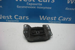 Б/в Подушка двигуна на Ford Focus 2008-2011