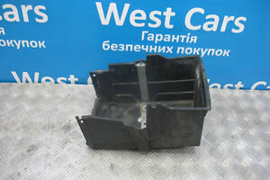 Б/в Полиця під акумулятор нижня частина на Ford C-Max 2004-2011