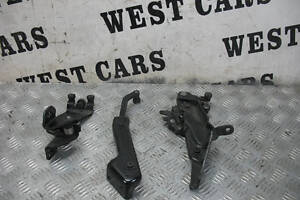 Б/в Ролик правих зсувних дверей верхній на Opel Combo 2010-2015