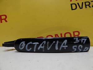 Б/в Ручка дверей задня права зовнішня на Skoda Octavia  1996-2010