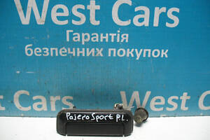Б/в Ручка дверей зовнішня на Mitsubishi Pajero Sport 1998-2009