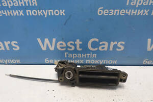 Б/в Ручка кришки багажника седан на Mercedes-Benz C-Class 2003-2009