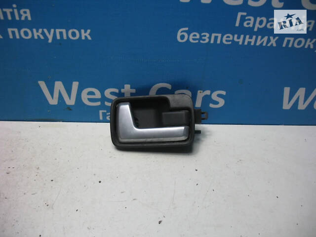 Б/в Ручка передніх правих дверей внутрішня на Land Rover Discovery 2004-2009