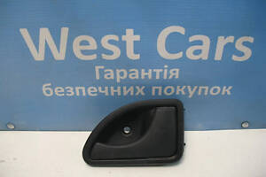 Б/в Ручка передніх правих дверей внутрішня на Nissan Kubistar 2003-2008