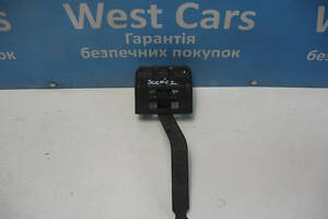 Б/в Ручка відкриття капоту на Renault Scenic 2002-2008