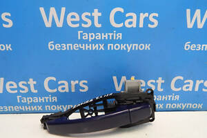 Б/в Ручка зовнішня задніх лівих дверей синя на Opel Zafira 2005-2011