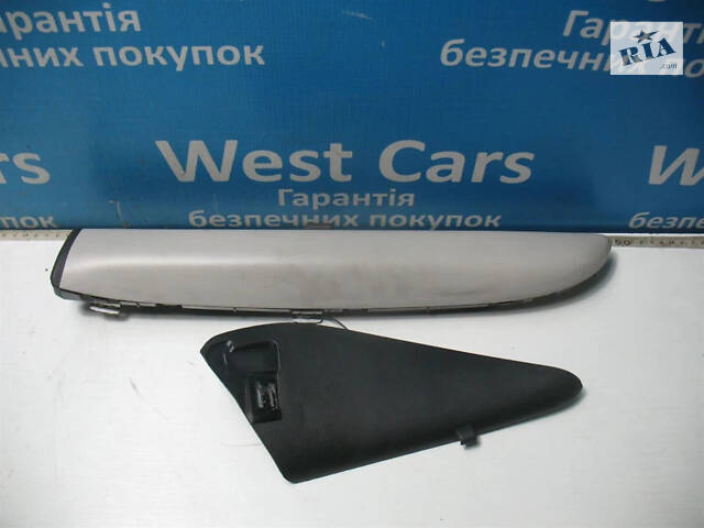 Б/в Шторка задніх лівих дверей на Citroen C4 Picasso 2006-2013