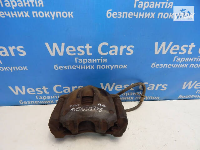 Б/в Супорт передній лівий Bosch 2.0D на Toyota Avensis 2003-2008